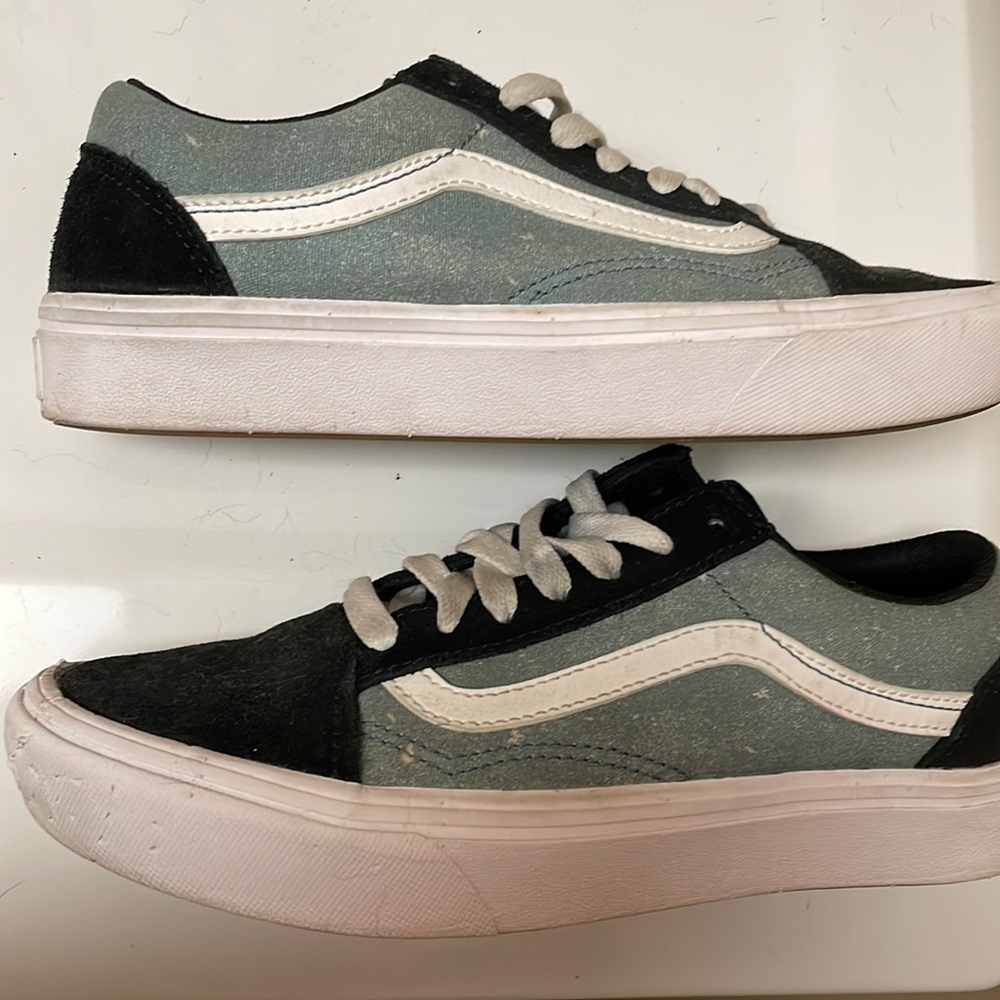 Vans comfy Cush size 6.5.